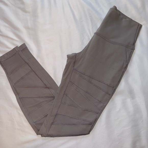 Lululemon Wunder Under High Rise Light Gray / Taupe Mesh Leggings Size 6 - Picture 1 of 6